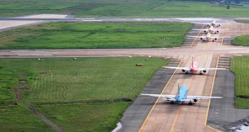 Trong tháng 6, khởi công 2 dự án nâng cấp đường băng Nội Bài, Tân Sơn Nhất