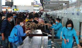 So với cùng kỳ 2019, lượng khách đi máy bay trong tuần qua cao hơn 21,3%